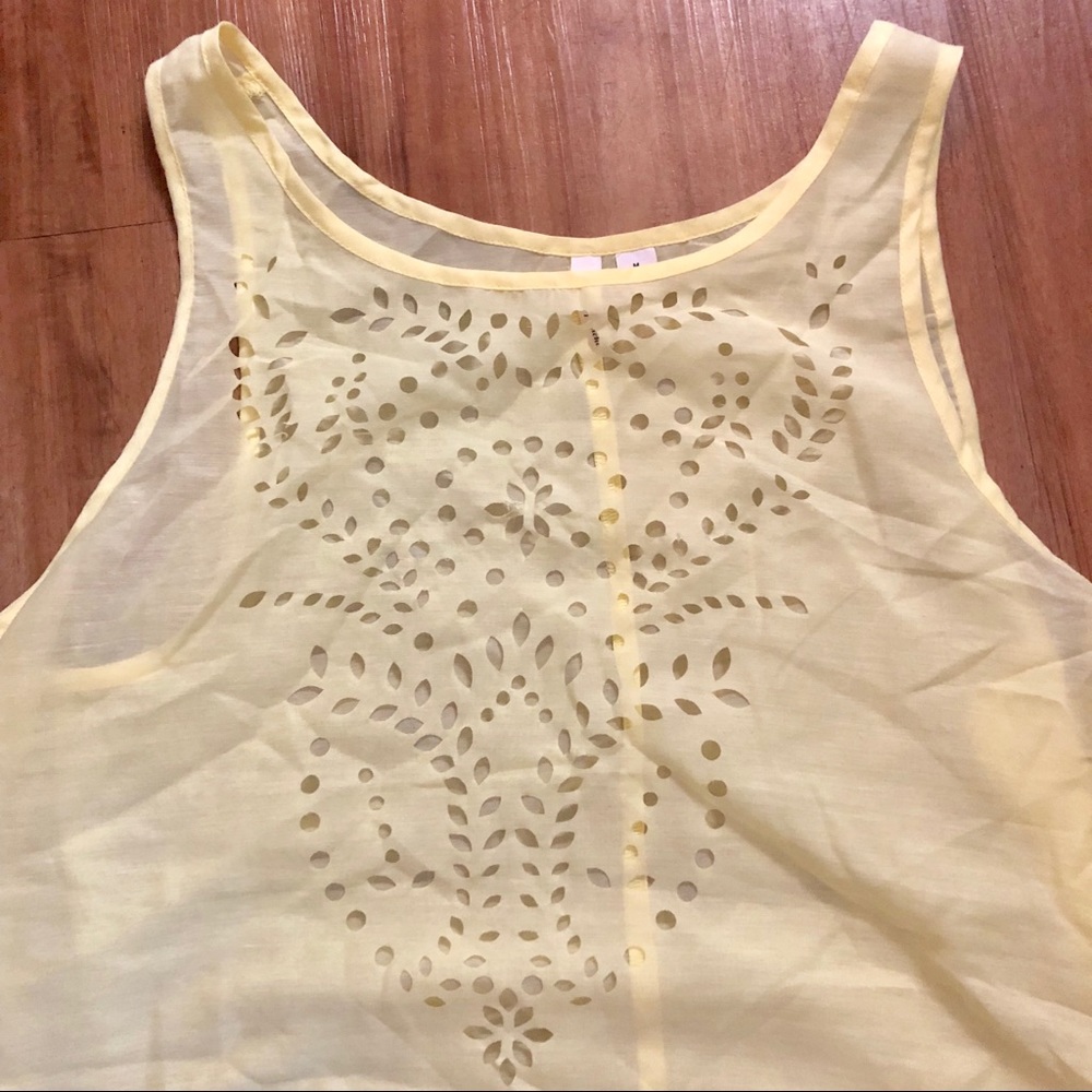 Frenchi Yellor Iris Eyelet Detail Tank Top NWT